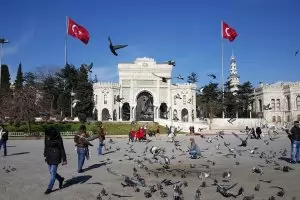 В Истанбул се бунтуват срещу забрана за консумация на алкохол на обществени места
