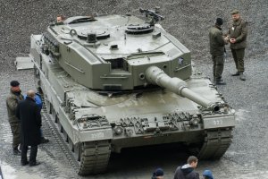 Германия блокира плановете на Испания да прати в Украйна танкове Leopard