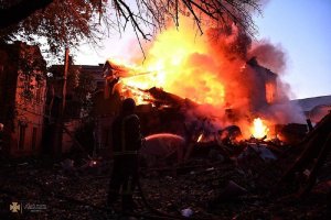 Повече от 10 мощни експлозии прогърмяха в Николаев Въздушното нападение