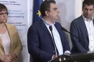 Нинова каза бързо "да" на Асен Василев