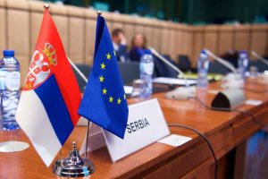 Европейския парламент прие с голямо мнозинство резолюция за Сърбия в