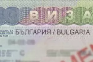 Новината за спрените визи за руснаци се оказа полуфалшива