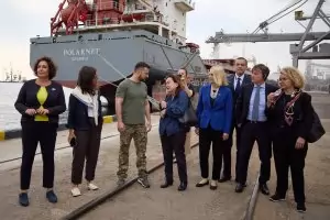 Първият кораб с украинско зърно напусна пристанището в Одеса
