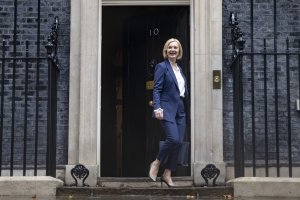Премиерът на Великобритания Лиз Тръс заяви че няма да подаде