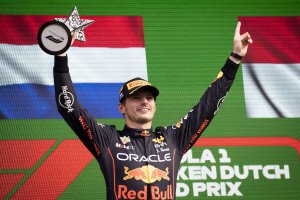 Световният шампион във Формула 1 Макс Верстапен продължава отличното си