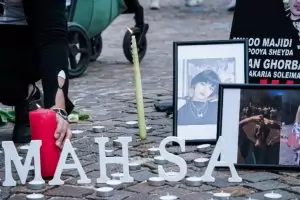 Бунтове и пожари доведоха до 4 жертви и 61 ранени в затвор в Техеран