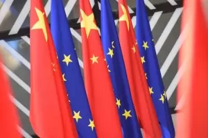 Скандалът с нелегалните полицейски управления на Китай се разраства