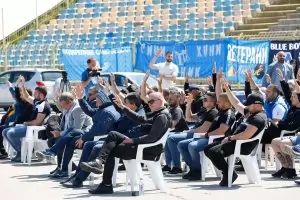 Бъдещето на "Левски" няма да е в ръцете на феновете