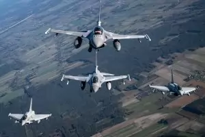 НАТО провежда най-голямото в историята си въздушно учение