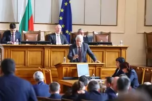 България ще пренасочи част от парите за F-16 към щатски ценни книжа