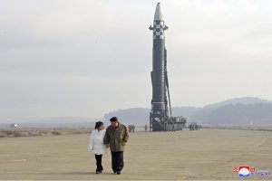 Севернокорейският лидер Ким Чен ун заяви че крайната цел на страната