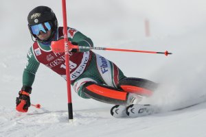 Най добрият понастоящем наш скиор в алпийските дисциплини  Алберт Попов се класира