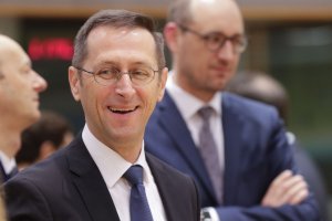 Унгария блокира решението за отпускане помощ от 18 млрд евро
