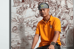 Беден художник от Филипините предизвика обществен резонанс след като започна