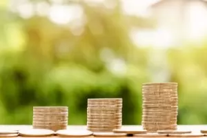 Служебният кабинет създаде интрига с минималната заплата за 2023 г.