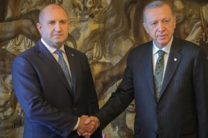 Президентите на България и Турция ще обсъдят овладяването на  миграционния