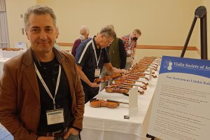Българският майстор на цигулки Владо Тилев получи две награди от