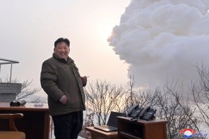 Севернокорейският лидер Ким Чен Ун призовава за експоненциално увеличаване на