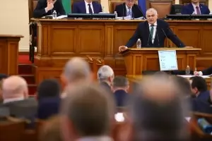 Парламентът пак заряза промените в минималната заплата