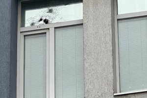 Мъж стреля по сградата на Трето районно полицейско управление в