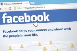 ДБ вика на изслушване в парламента модераторите на "Фейсбук"