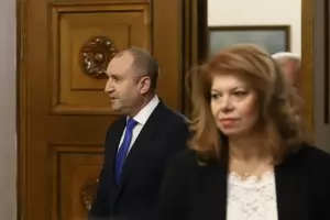 Радев прати вицето си на посещение в Анкара