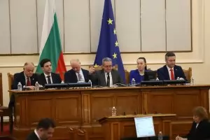 Депутатите се разпуснаха омерзени един от друг