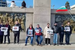 Руснаци поискаха политическо убежище в България с протест в Бургас