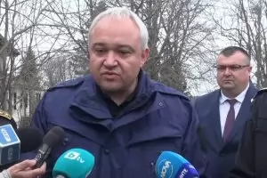 Демерджиев видя руска следа в бомбените заплахи в училищата