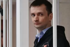 В Беларус журналист бе вкаран в затвора заради статия за КГБ