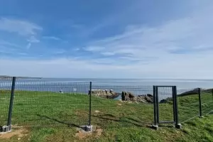 Огради блокираха една от най-красивите гледки по морето