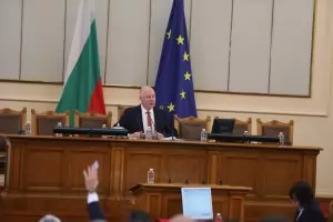 Председателят на парламента шикалкави за имунитета на Борисов