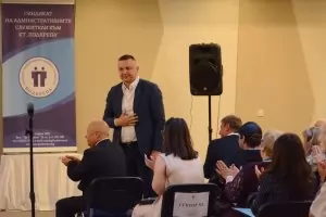 Прокуратурата шета и около Иван Портних