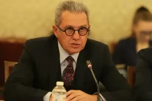 Данъчните промени на Асен Василев се препънаха в бюджетна комисия