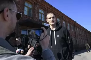 Звезда от НБА влезе в казармата във Финландия