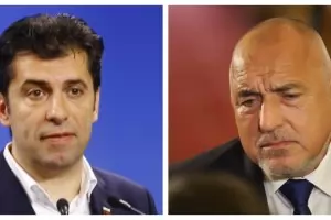 Петков отдели Алексей Петров от сглобката, без да изясни за баща си