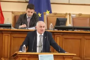 И враговете се съюзиха срещу БСП за минималната заплата