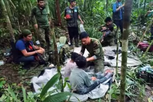 Изчезнали деца в джунглата в Колумбия бяха открити по чудо живи след 40 дни