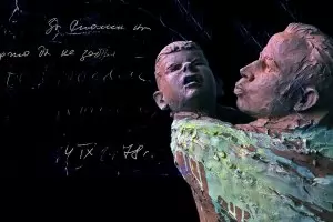 „Целувката“ на Спартак Дерменджиев разследва лъжи и истини в историята