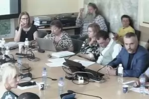 20 пожалени дървета открехнаха вратата към строеж на "Армията"