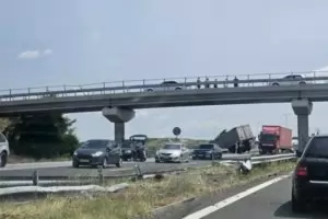 Част от магистрала "Тракия" е затворена заради пожар