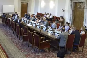 Новата процедура за избор на шеф на НЗОК е в ход