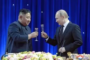 Ким Чен Ун е пристигнал в Русия за срещата с Путин
