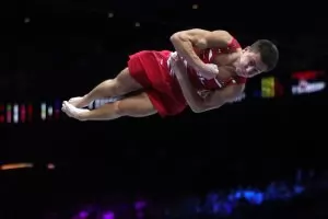 Кевин Пенев се класира 8-и на световното по гимнастика