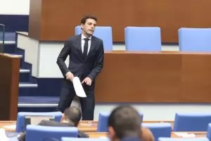 Никола Минчев официално води евролистата на ''Продължаваме промяната''