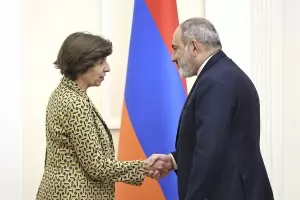Армения и Азербайджан приеха ЕС да ги помирява