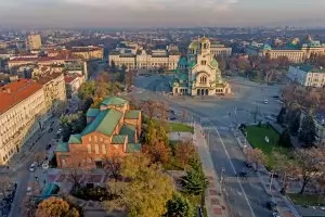 Площад "Александър Невски" в София вече е пешеходна зона 