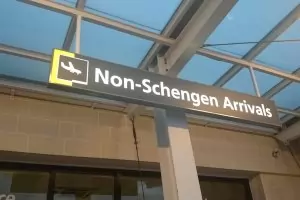ЕК бързо подкрепи Австрия да падне само въздушният Шенген
