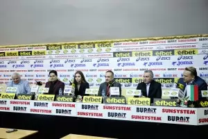 Международната шахматна федерация на България протегна ръка към националната