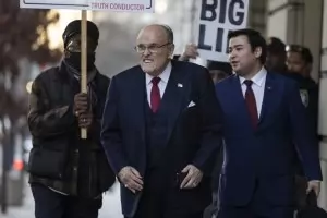 Адвокатът на Тръмп бе осъден да плати $148 млн. за оклеветяване